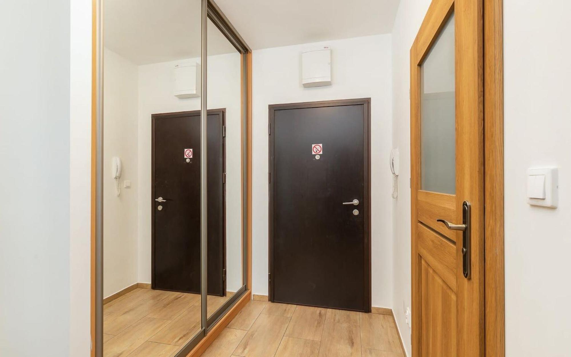 Burakowska 16 - Modern Apartment With Balcony Noclegi Renters วอร์ซอ ภายนอก รูปภาพ