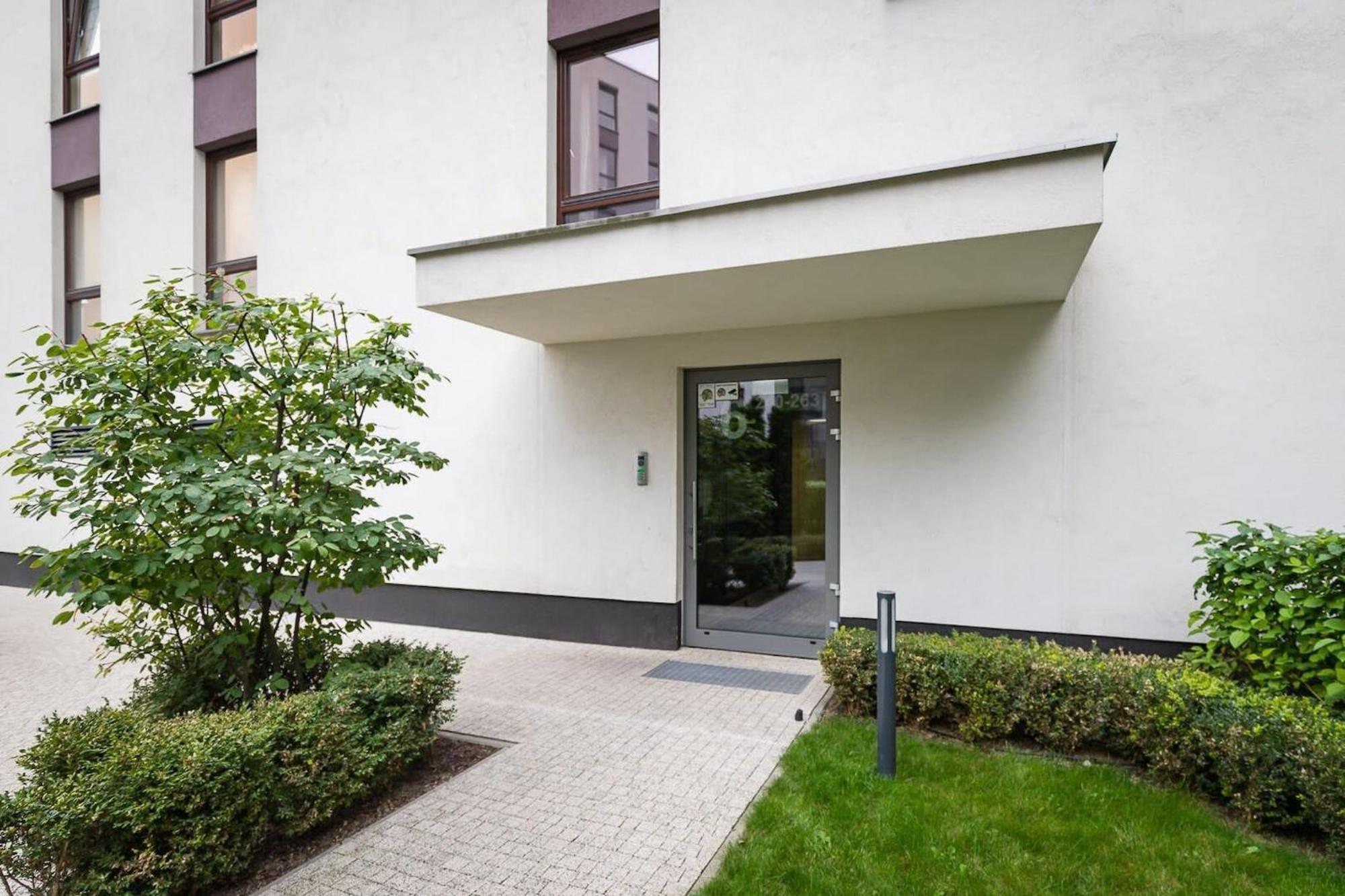 Burakowska 16 - Modern Apartment With Balcony Noclegi Renters วอร์ซอ ภายนอก รูปภาพ